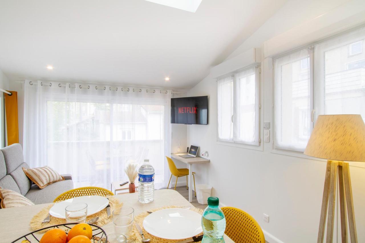 Soleil D'Ete - Netflix & Wifi - Balcon - Climatisation - Parking Gratuit - Check-In 24H24 - Emplacement Velos - Goodmarning Châlons-en-Champagne Exterior foto